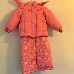 LIKE NEW Carters Snowsuit - Size 18M
